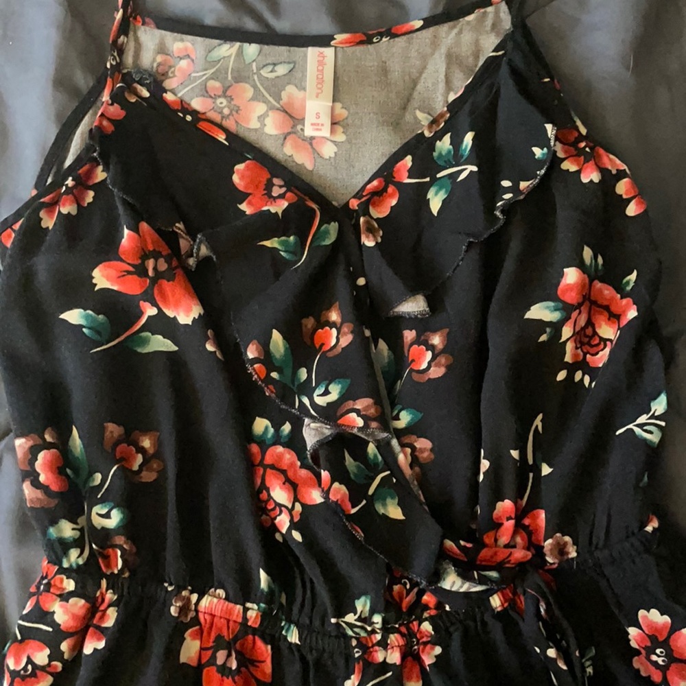 Rose Pattern Romper - Picture 2 of 4